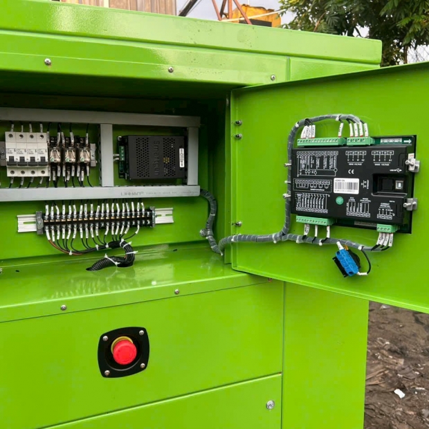 Máy phát điện Cummins 200kVA