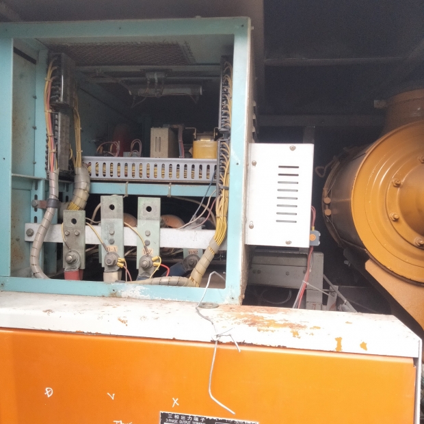 Máy phát điện Komatsu 400KVA